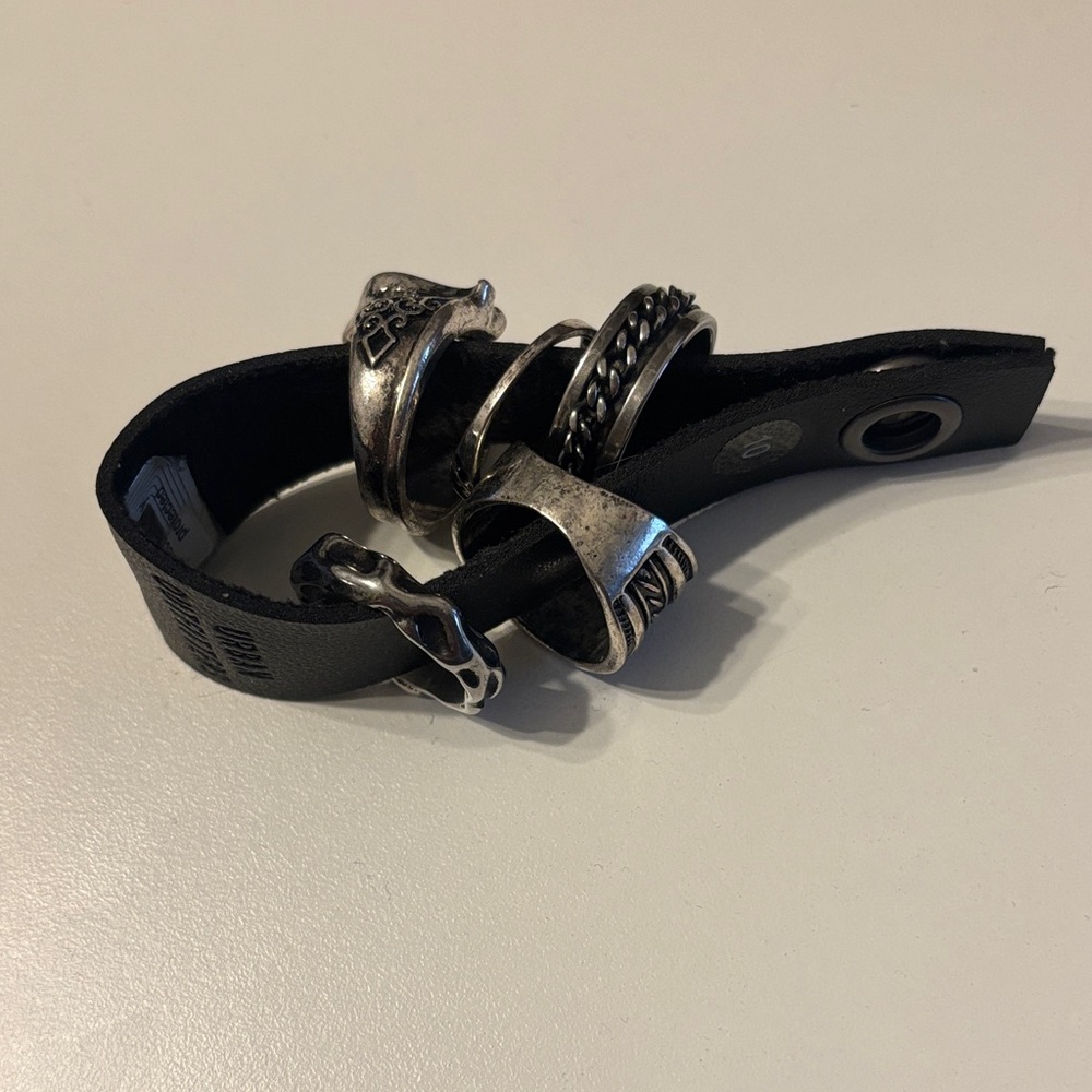 Men's set of stainless steel rings